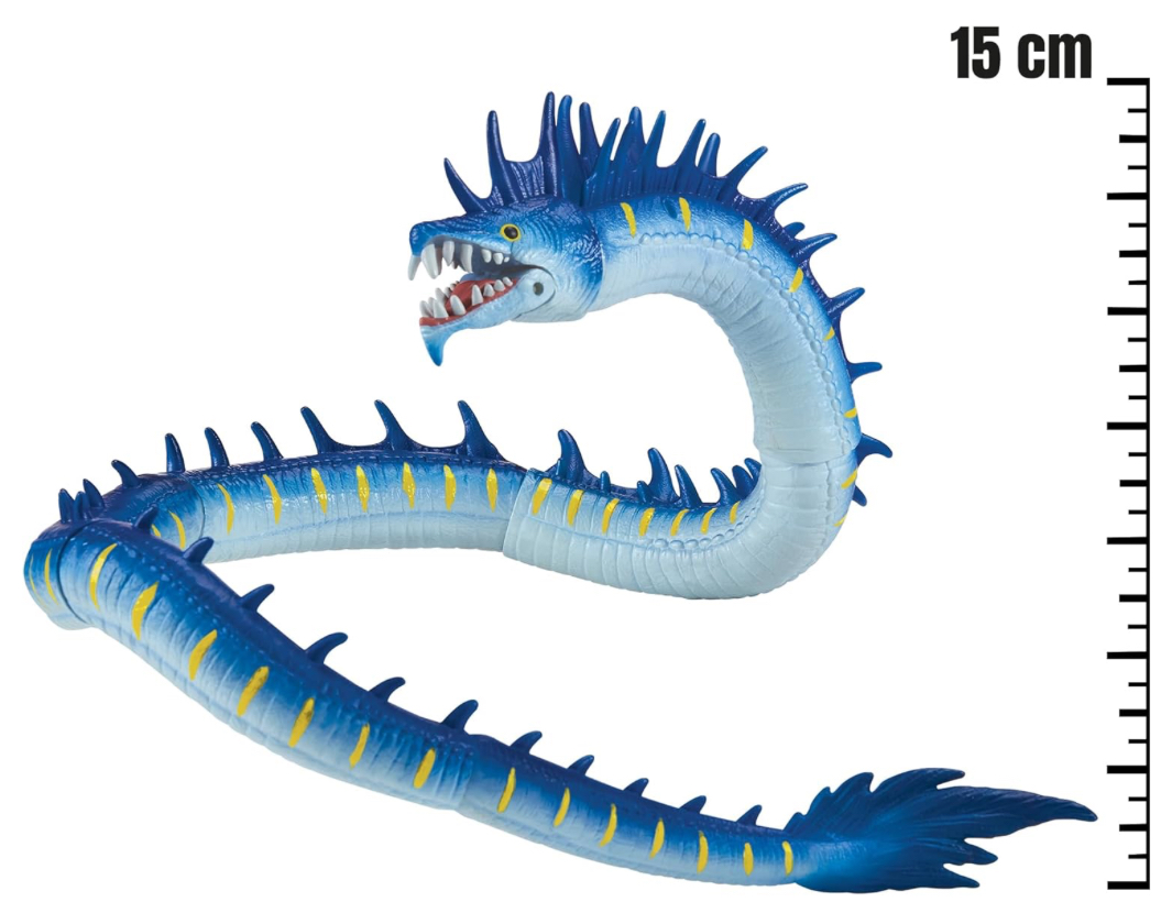 Cận cảnh miệng há rộng với hàm răng kép sắc nhọn của mô hình Drownviper