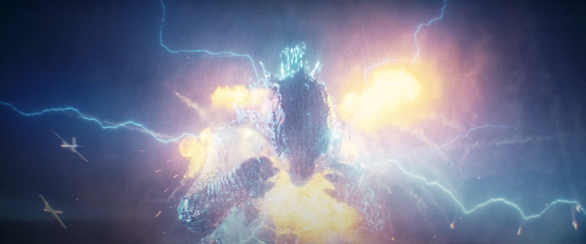Godzilla Evolved lao nhanh về phía trước với tốc độ phi thường trên bãi biển Rio de Janeiro