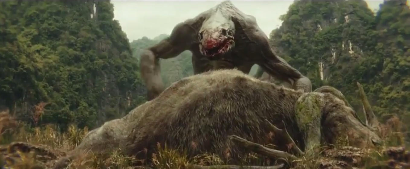 Khung hình trận chiến giữa Kong và một Skullcrawler trong Kong: Skull Island.